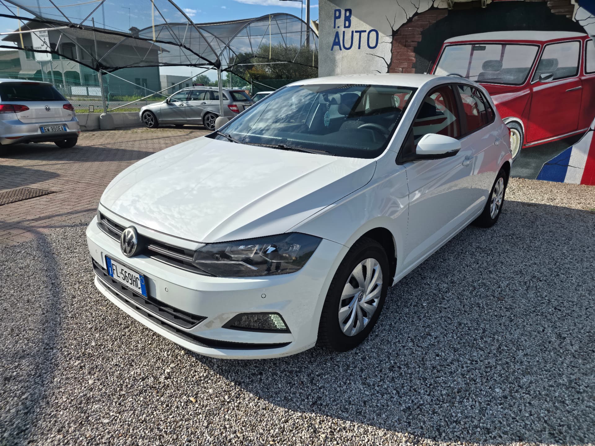 Volkswagen Polo 1.0 usata — foto 2