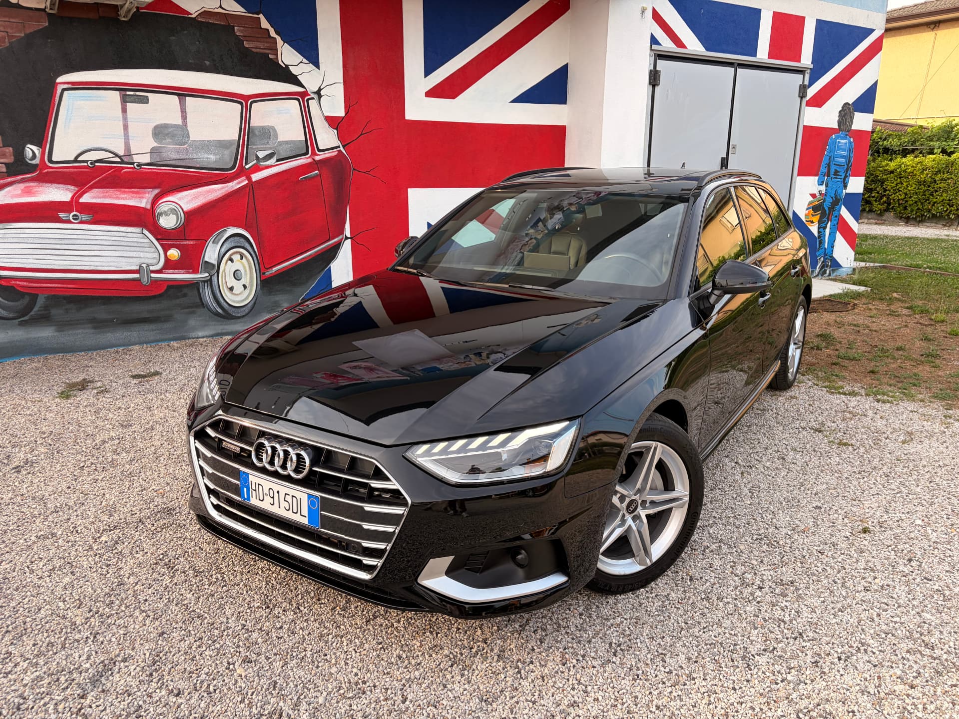 Audi A4 Avant 40 TDI venduta